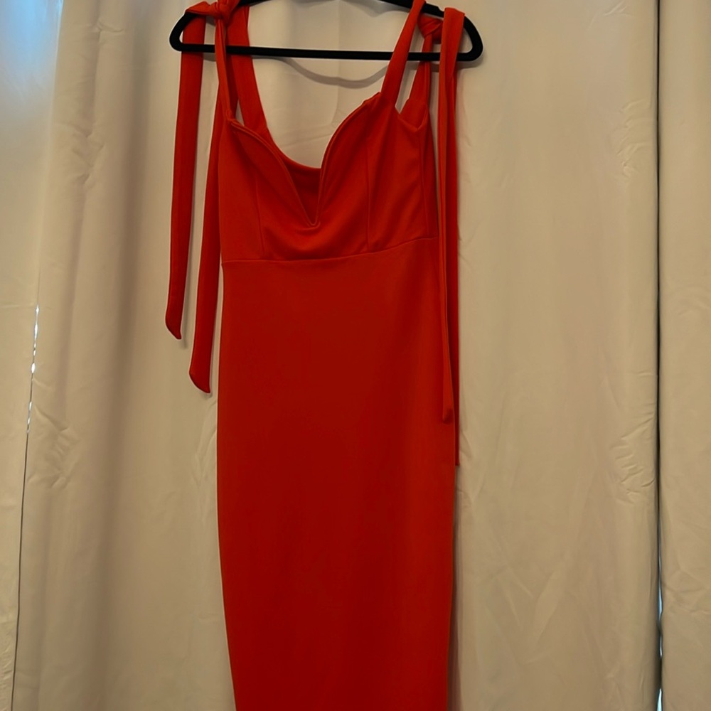 Gorgeous coral red dress perfect condition with tie straps